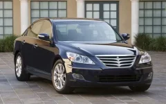 2011-hyundai-genesis.webp