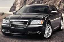 2012_chrysler_300_sedan_c_fq_oem_1_300.webp