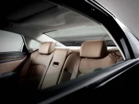 2015-Hyundai-Genesis-13-627x470.webp