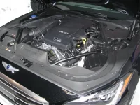 2015 V6 under hood.webp