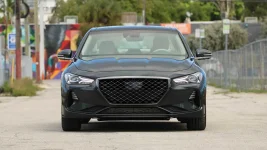 2019-genesis-g70-3-3t-review-1080_F.webp 2019-genesis-g70-3-3t-review-1080_F.webp