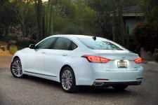 2015-Hyundai-Genesis-rear.webp