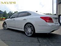 2014-white-hyundai-equus-savini-wheels-sv49-c-white-6.webp