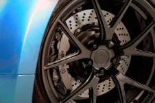 JP-Edition-Hyundai-Genesis-Morr-Brembo.webp