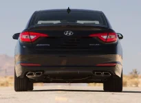 2015-hyundai-sonata-sport-20t-rear-end.webp