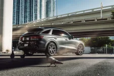 Infiniti-GV70-Hybrid-Forged-Series-HF-5-©-Vossen-Wheels-2021-1011-1047x698.webp