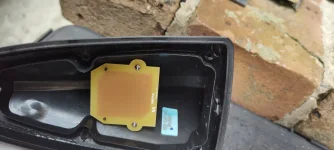 24 5 11 chip or circuit board inside shark fin cover G80 IMG_20240511_165757698.webp