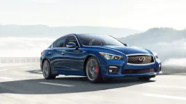 2017-infiniti-q50-sedan-large.webp