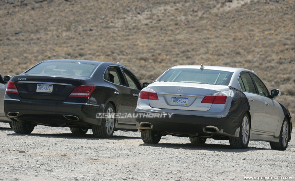2011-hyundai-genesis-facelift-spy-shots_100227245_l.jpg