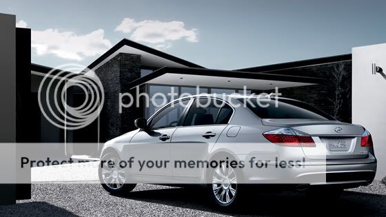 2009_Hyundai_Genesis_rear.jpg