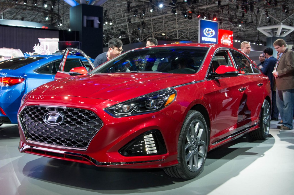 hyundai-sonata_100599695_l.jpg