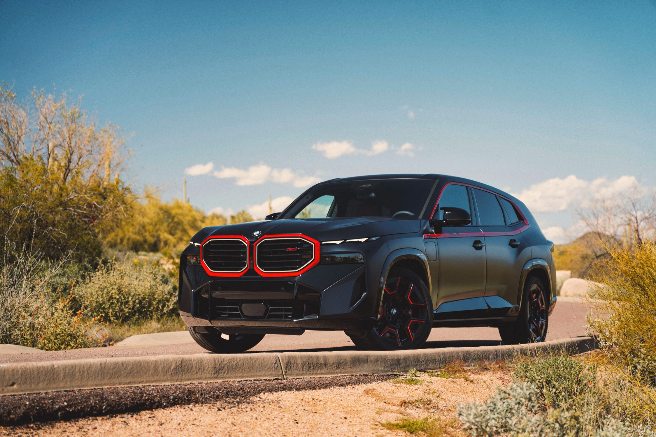 2024-bmw-xm-label-red-exterior-106-6435a688b2f5c.jpg